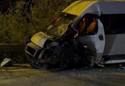 Beykoz’da servis minibüsü ile otomobil çarpıştı! 1’i ağır 11 yaralı