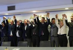 Antalya'da siyasi dengeler değişti! 5 meclis üyesi AK Parti saflarına katıldı