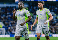 Premier Lig'de Manchester City, Everton karşısında beraberliği son dakika kurtardı!