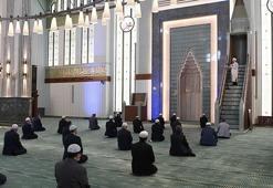 Cuma Hutbesi 8 Mayıs 2026 | Diyanet’ten “İbadetler, Bizi Rabbimize Yakınlaştırır” mesajı