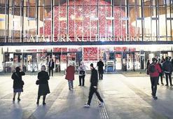 “İnsanlığın Yükü” sergisi AKM’de
