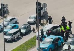 Kız arkadaşı ile birlikte taksiciyi rehin alıp, polise ateş açan şüpheli kıskıvrak yakalandı