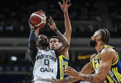 Basketbolda derbi maçında Beşiktaş, Fenerbahçe'yi mağlup etti!