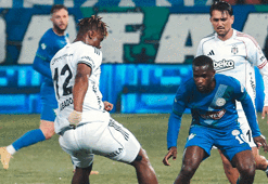 Beşiktaş sezonu 1 puanla bitirdi! 4 gollü maç nefes kesti