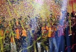 Galatasaray üst üste 4. şampiyonluğunu kutladı!