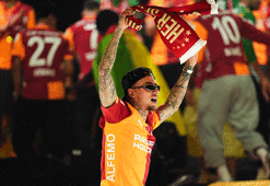 Galatasaray'da Noa Lang'dan sözleşme sorusuna cevap!