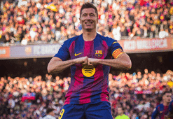 Lewandowski, Barcelona'dan ayrılacağını resmen açıkladı!