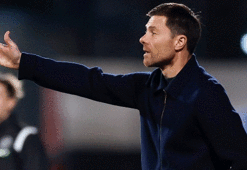 Xabi Alonso'dan ters köşe! Premier Lig devi ile anlaştı
