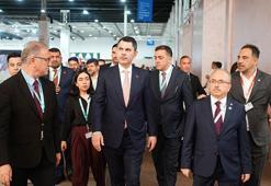 Bakan Kurum, Bakü'de 13. Dünya Kentsel Forumu'na katıldı