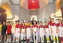 Ayaz Topuzoğlu’ndan altın performans
