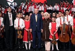 Cumhurbaşkanı Erdoğan, Cumhurbaşkanlığı Çocuk Orkestrası ve Korosu Konseri'ni dinledi