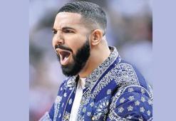 Drake rekorla döndü