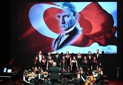 19 Mayıs şarkılarla taçlandı