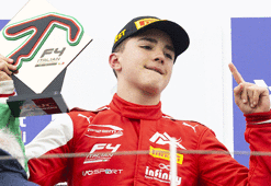 Formula 4 pilotu Alp Aksoy: Zirvede bitirip İstiklal Marşı’mızı okutmak istiyorum