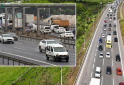 Bolu dağı kilitlendi! Tatilciler yola çıktı... Uzun araç kuyrukları oluştu