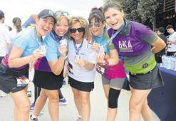 Kuşadası’nda gençler geleceğe koştu