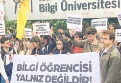 Öğrenciler kampüs nöbetinde