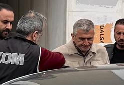 Son dakika... Düzce Akçakoca Belediye Başkanı Fikret Albayrak görevden uzaklaştırıldı