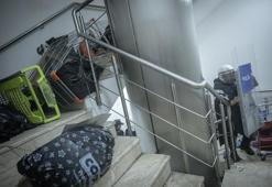 CHP Genel Merkezi’nde deterjanlı barikat! Polis kapıyı kırıp içeri girdi