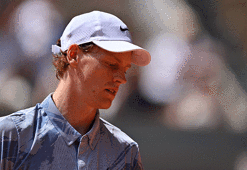 Dünyanın 1 numarası Jannik Sinner'den Roland Garros'a erken veda!