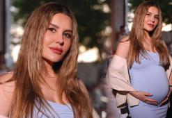 Bebeğinin cinsiyetini açıklamıştı! Eda Erol anne olmak için gün sayıyor