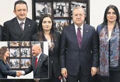CHP’de bayramlaşma iki adrese bölündü