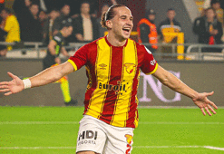 Göztepe ve Galatasaray'da transfer trafiği! İki takım da istedi