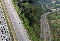 Bayram tatili dönüşü trafik çilesi! Bolu geçişinde uzun araç kuyrukları
