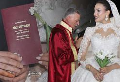 Türkiye eşi benzeri olmayan bir evlilik hikayesi: Her nikah cüzdanımı açtığımda gururla bakıyorum