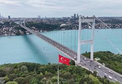 İstanbul Boğazı turkuaz renge büründü! Muhteşem kareler...