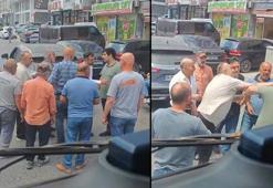 Trafikte yol verme kavgası kamerada! Yumruklar peş peşe geldi