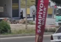 Adana dehşet anları! Emekli polis, bıçakla saldıran oğlunu öldürdü