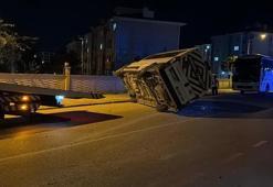Eskişehir’de otomobilin çarptığı işçi servisi devrildi: 7 yaralı