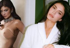 Kylie Jenner tatilde! Pembe bikinisi sosyal medyayı salladı