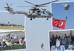 Gökyüzünde Çelik Kanat'ların gövde gösterisi! İzmir'de 'Gençlik ve Havacılık Festivali' başladı
