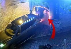 Sabaha karşı film gibi soygun! Kepengi ciplerle kırıp döviz bürosuna girdiler