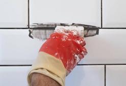 Eskimiş derzleri anında söküp atıyor! Seramiğin ömrünü uzatıyor