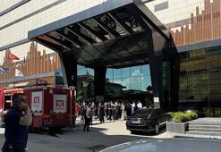 Elazığ'da otel yangını! Çatıdan yükselen dumanlar paniğe yol açtı