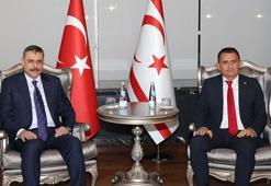 Bakan Çiftçi temaslar için KKTC'ye geldi