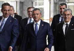 Son dakika! Özgür Özel'in peşinde olduğu parti! DSP Genel Başkanı Aksakal teklifi doğruladı