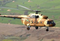 Pakistan'da askeri helikopter kalkış sırasında düştü!