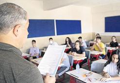 Dereyi geçerken at değiştirmeyin