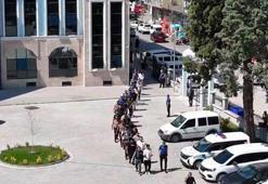 Telefonundaki bilgiler her şeyi ele verdi! Kütahya'daki uyuşturucu operasyonunda 28 gözaltı