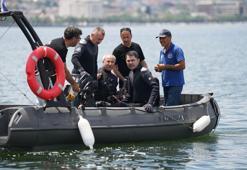 Bakan Kurum dip çamuru temizliği yapılan İzmit Körfezi’ne daldı: Deniz nefes almaya başladı