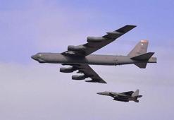 ABD'de B-52 Stratofortress bombardıman uçağı kalkıştan kısa süre sonra düştü
