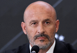 Beşiktaş'ta kadro yabancı sınırına göre şekilleniyor! Vincenzo Italiano kalacakları belirledi