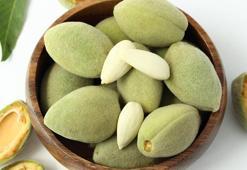 Sofraların yeni gözdesi! Birkaç damla limon kararmasını önlüyor, çağla yeşilliğe çok yakışıyor