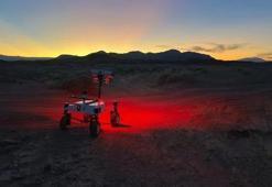 NASA’nın yeni rover prototipi büyük engellerin üzerinden geçebiliyor