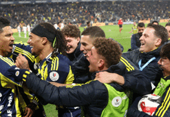 Fenerbahçe'nin yıldızına Premier Lig kancası! Gözler yönetimde