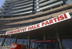 CHP'de Antalya ve Kayseri il başkanları görevden alındı